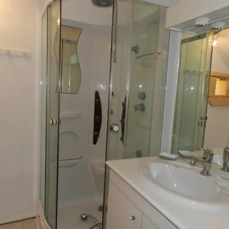 Holiday home Au Paradis