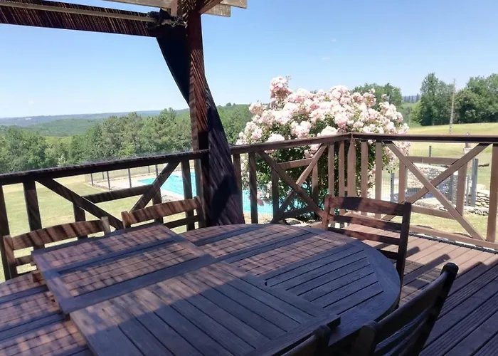 Au Paradis Semesterbostad