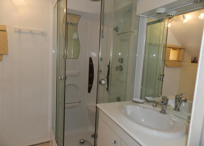 Semesterbostad Au Paradis